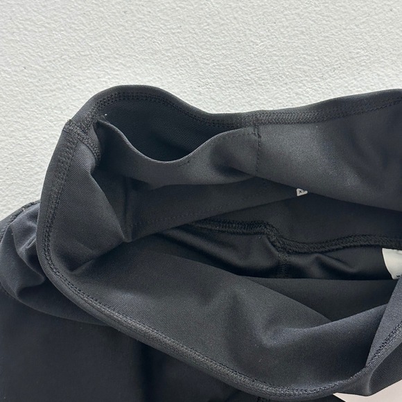 Nike Dri Fit Women's XS Black High Waisted Cropped Leggings Athletic Workout NWT - Picture 6 of 14